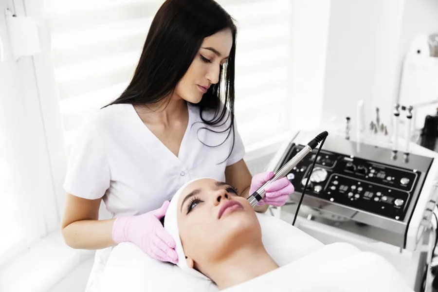 How Much Do Estheticians Make With Their Own Business